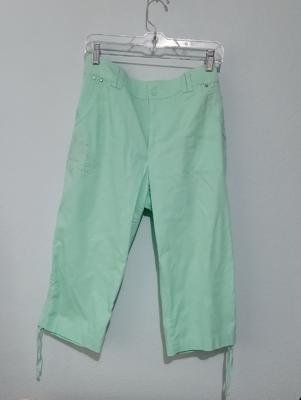 Gloria Vanderbilt Mint Green Capris